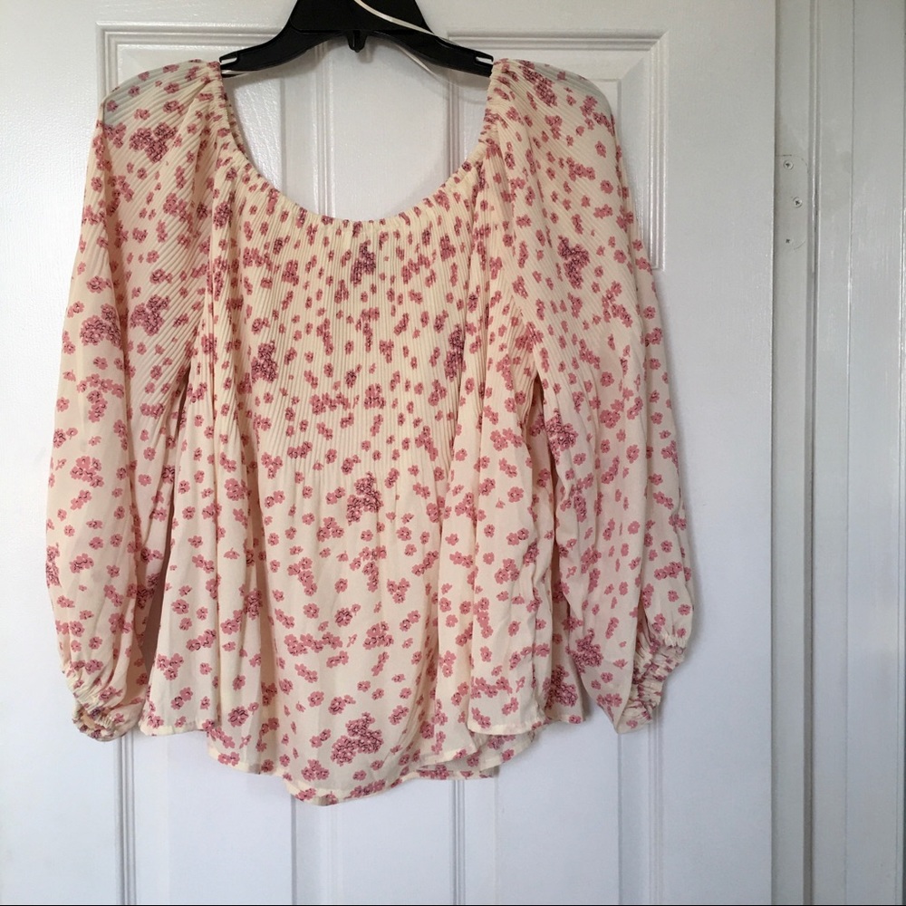 NWT-AliceBlue Floral Blouse